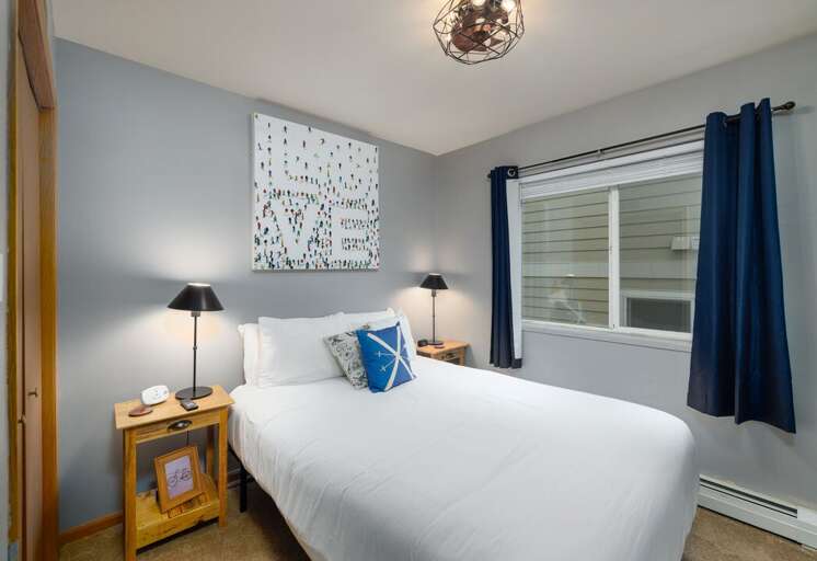 Relax in the welcoming queen bed to gain rejuvenation | Main Level