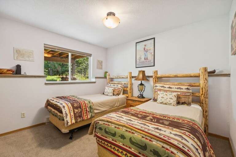 2 twin beds, perfect for the kids in the family. | Lower Level