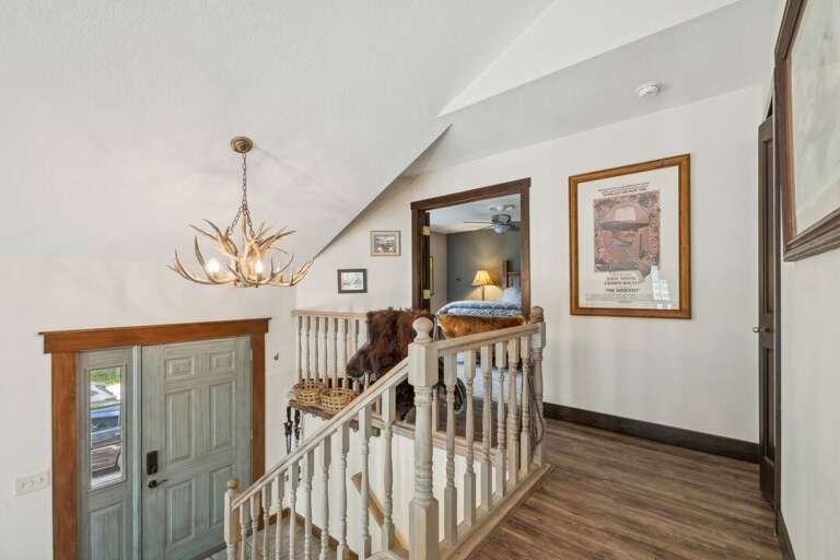 The tall ceilings allow for an open, airy concept. | Top floor