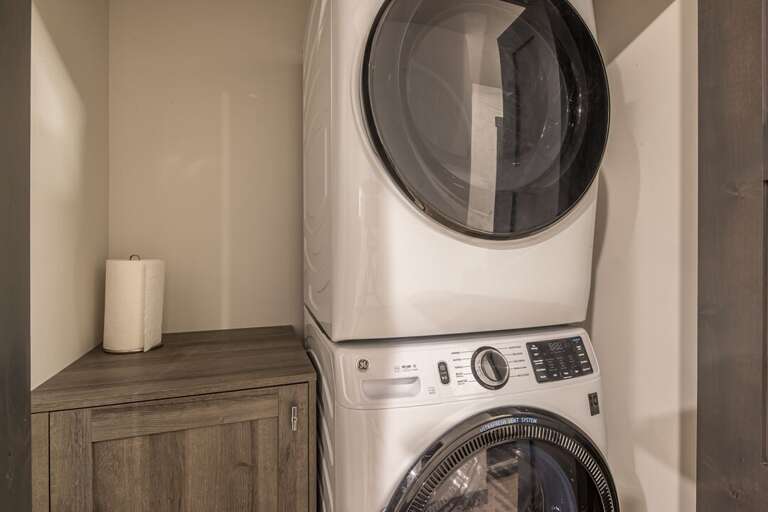 In-home washer and dryer. | Main Level