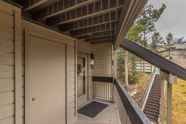 Place your skis and gear safely in the ski locker provided at entry | Exterior