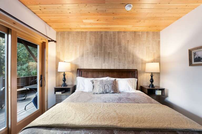 Welcome to Northern Lights Cabin! | Main Level