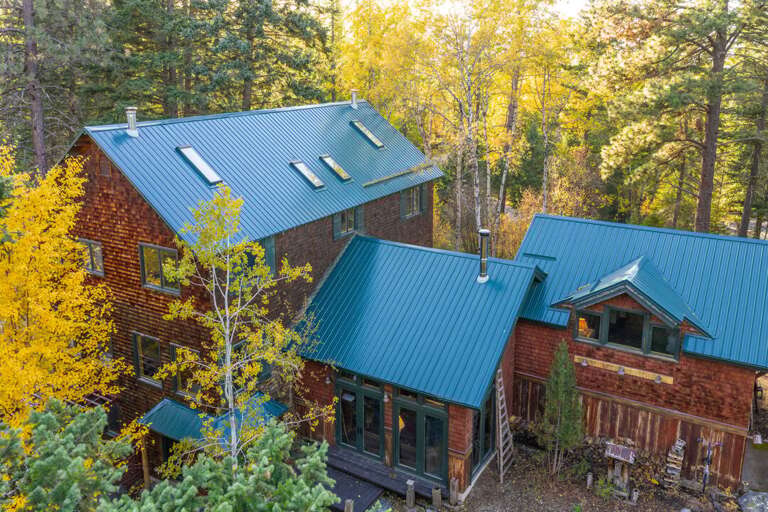 Vacation Rental Nestled In Vibrant, Verdant Forest
