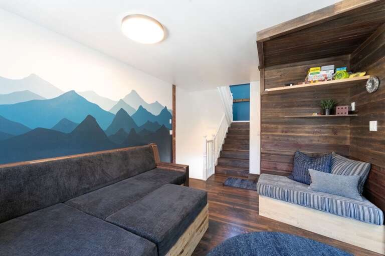 Seating for your whole group!