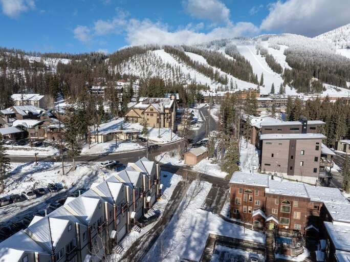 Walk to the ski slopes!