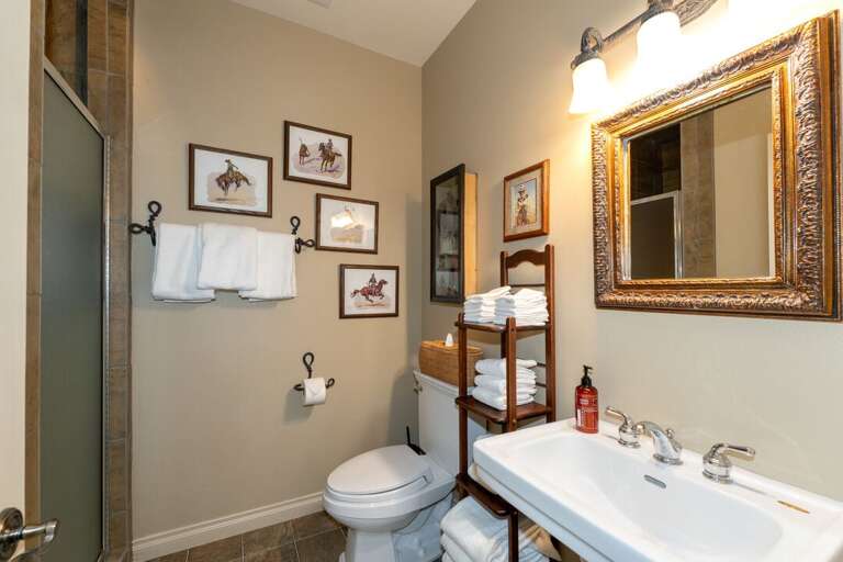 Single vanity sink.