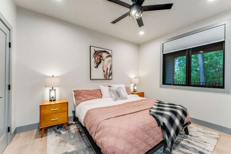 Second bedroom with queen bed | Upper Level