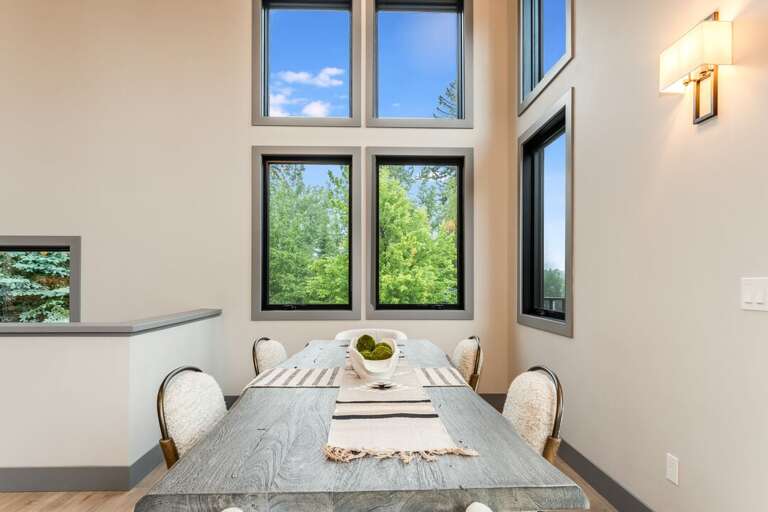 Dining room table for 6 | Main Level