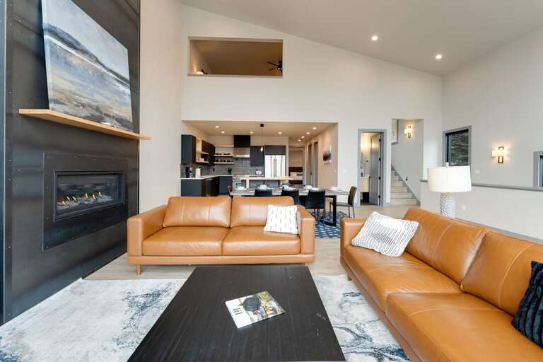 A spot to reminisce your favorite Montana moments. | Main Level