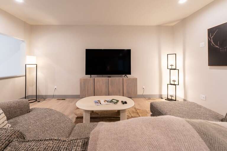 Upstairs entertainment area with TV | Upper Level