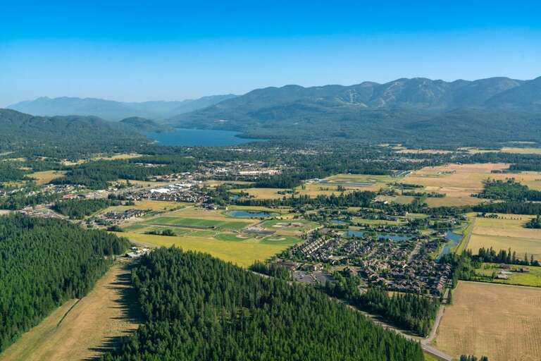 Aerial views of the area.