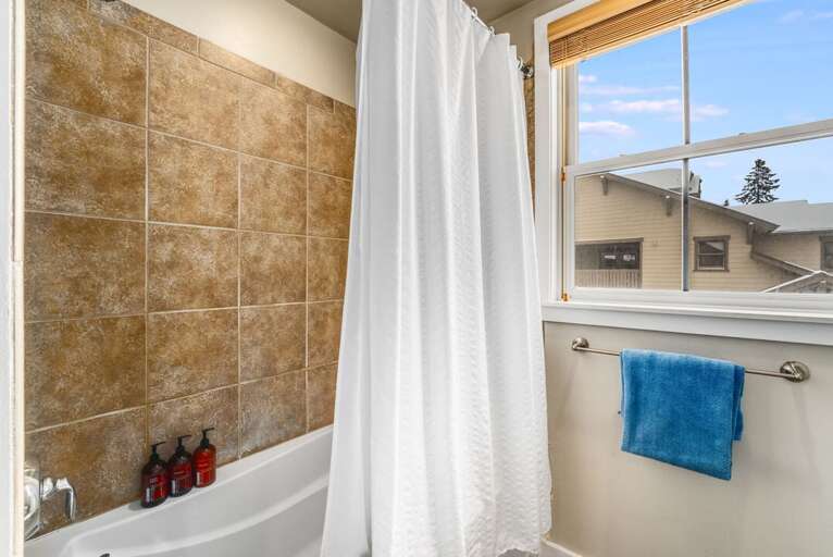 Shower/tub combo. | Main Level