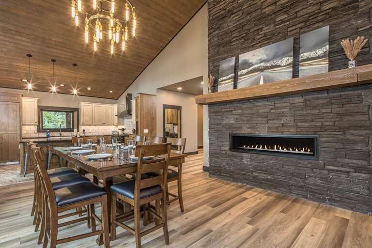 Dining Area 1, Main Level