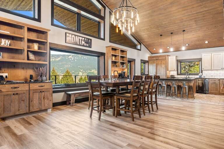 Great room with unbeatable light | Upper Level