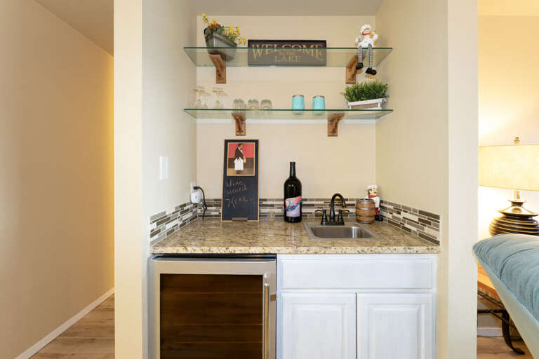 Built in wet bar. | Main Level