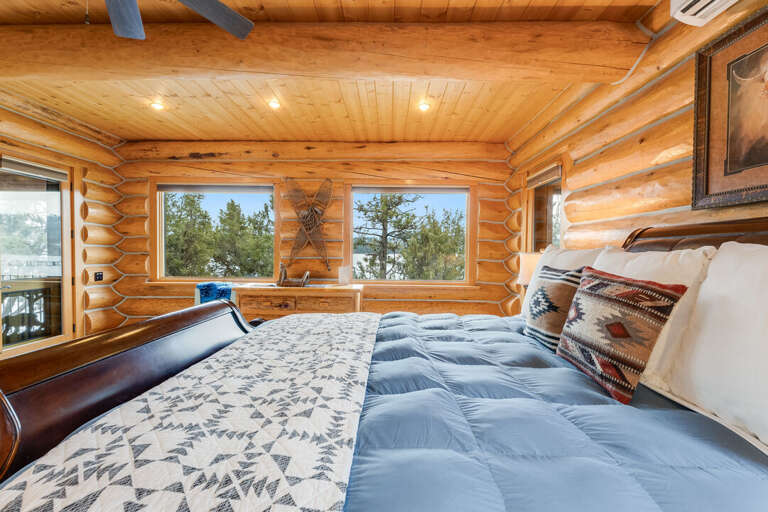 Primary bedroom with queen size bed | Main Floor