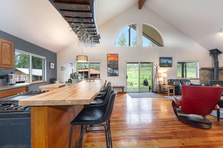 Stunning views from the open living space | Interior