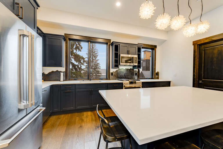 Fully stocked kitchen. | Main Level