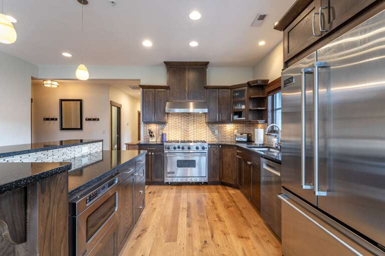 Plenty of room for you and your guests. | Main Level