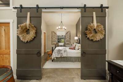 Welcome to Modern Barn Loft!