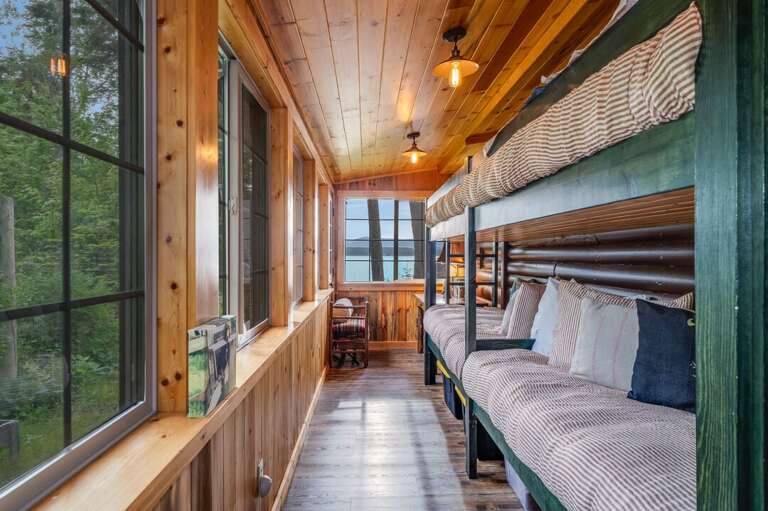 Bunk room for the kiddos!