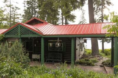 Welcome to Lakeshore Main House!