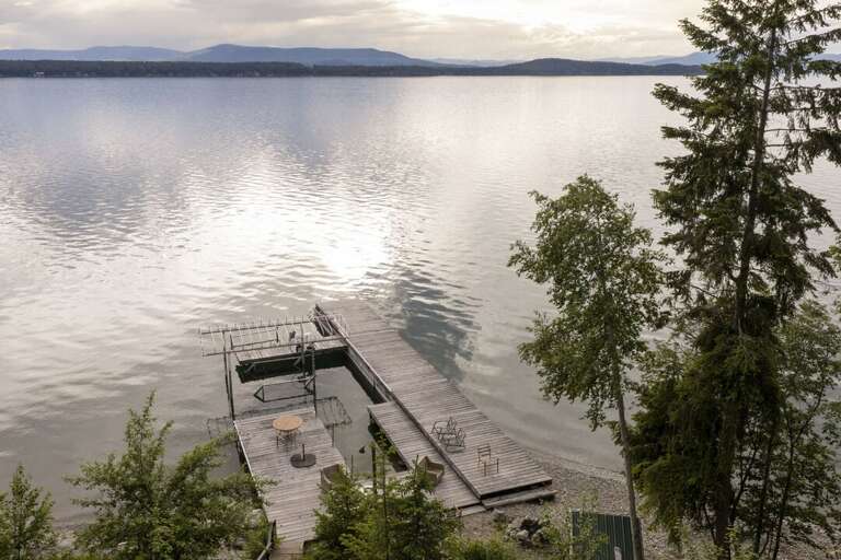 Private dock with 2 boat lifts.