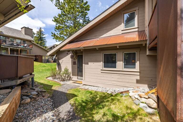 Ground level property for easy access | Exterior