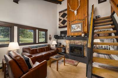 Welcome to Nest on the Mountain !