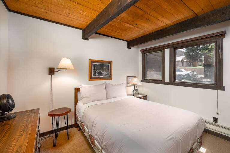 Queen Size Bed with comfortable bedding | Main Level