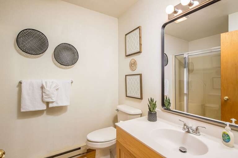 Single vanity with stand-up shower | Upper Level