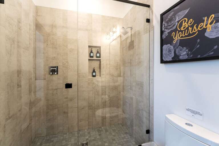 Ensuite bathroom with walk-in shower | Interior