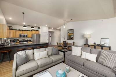 Welcome to Salmon Fly Chalet