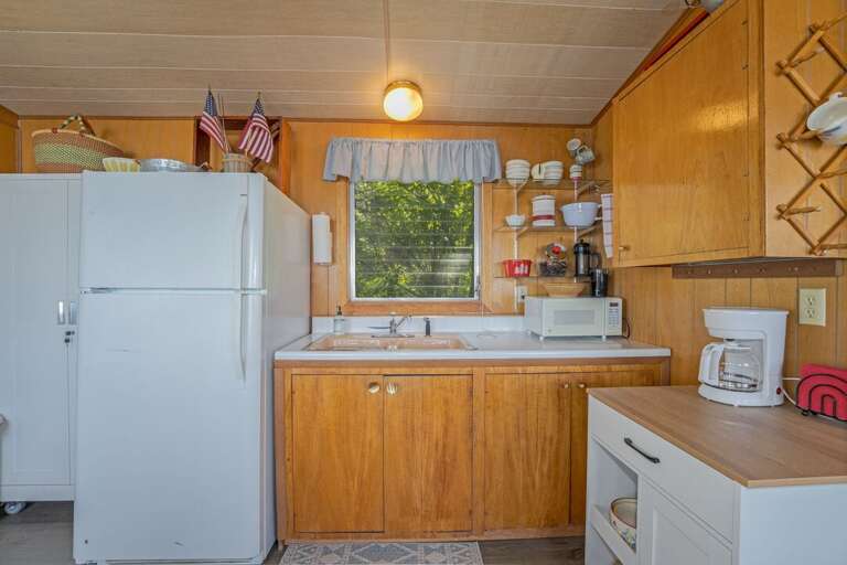 Kitchenette I Lower Level
