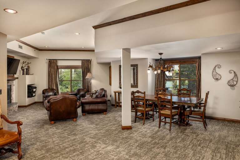 Open-spaced Concept in the living area | Main Level