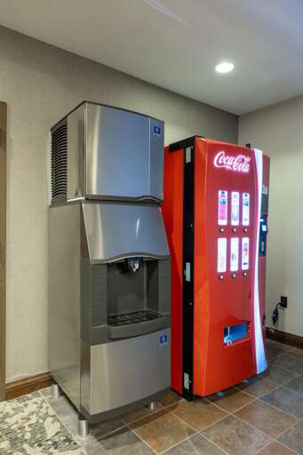 Vending Machine and Ice machine on every floor.