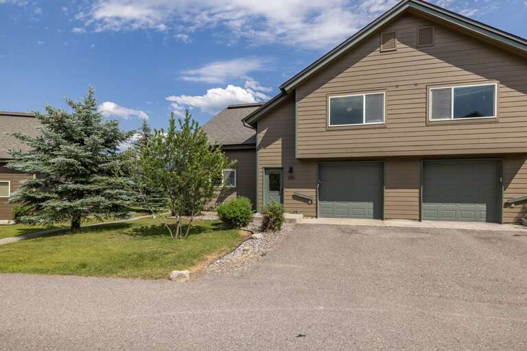 One spot in the driveway and a one car garage | Main Level