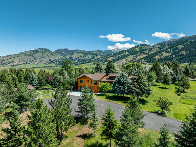 Beautiful views of the property | Exterior