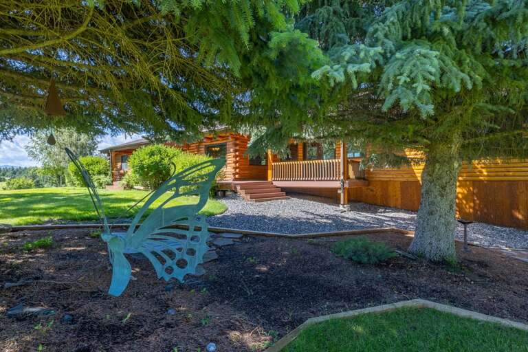Custom made butterfly | Exterior