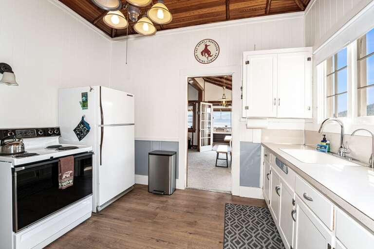 Lakeside Home Rental