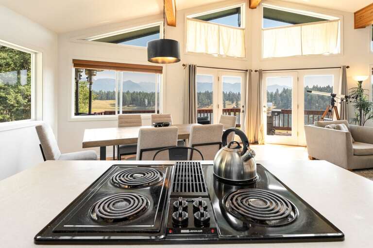 Kitchen. | Main Level