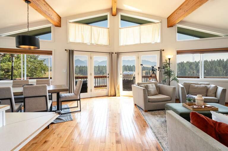 Open floor plan to entertain your guests all night. | Main Level