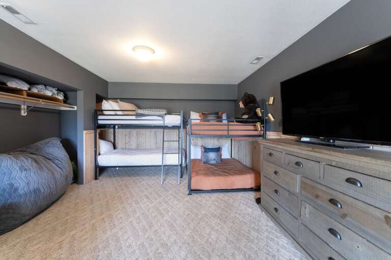 Twin over twin bunk. | Lower level