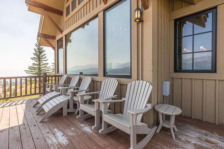 Seating for the mountain views | Exterior