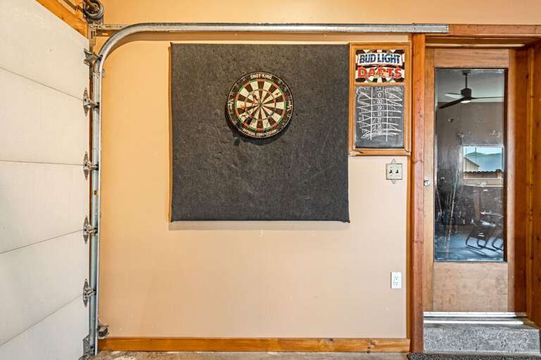 Play a round of darts. | First Level