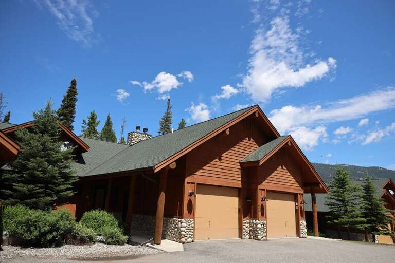 Beautiful blue skies | Exterior
