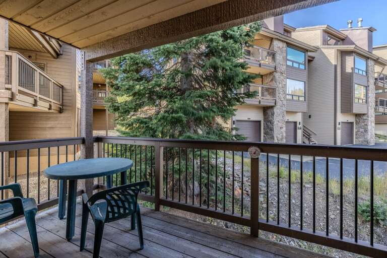 Step out to the deck with a drink in hand and breathe in that pine scented mountain air.