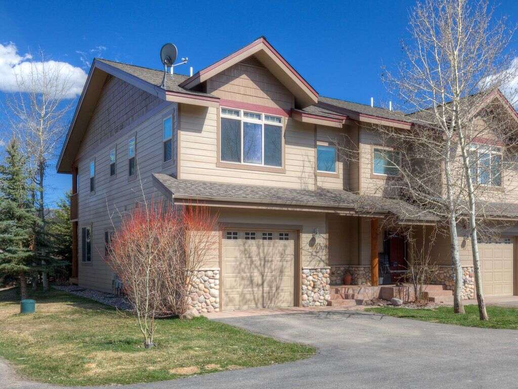 Tamarack 26 Big Sky, MT 3 Bedroom Townhouse for 11 Guests