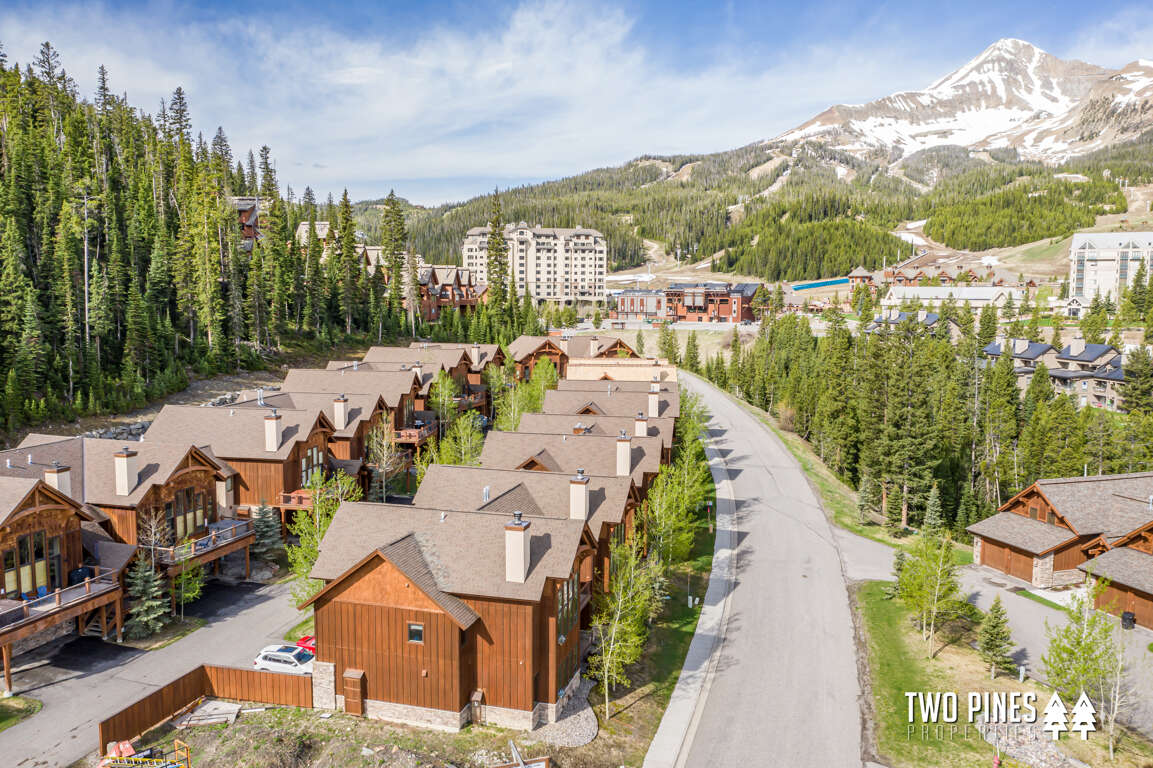 Black Eagle 14 Spacious 5 Bedroom Vacation Rental in Big Sky, MT for