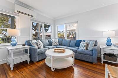 Marsh Harbour Inn-Royal Palm Suite